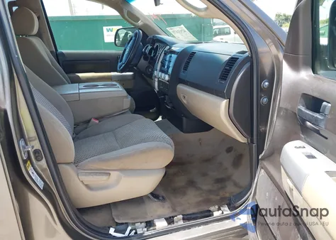 2007 Toyota Tundra Sr5 4.7L V8 z USA, uszkodzony, nr VIN 5TBBT54197S450195